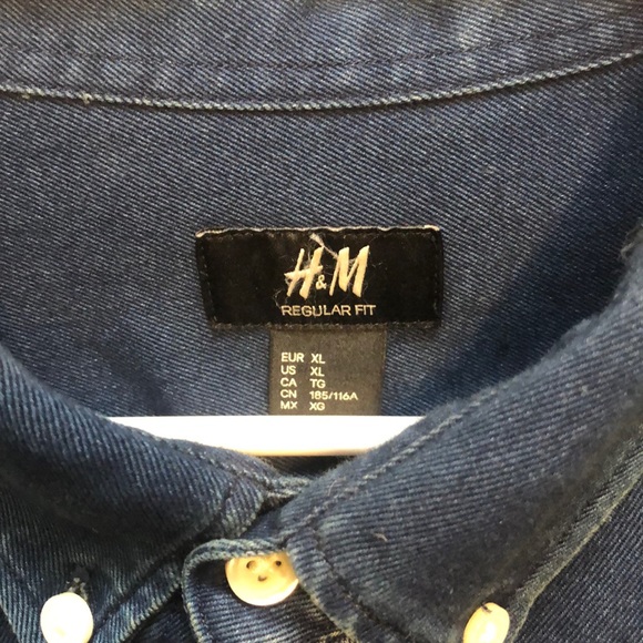 H&M denim button down. - Picture 3 of 4
